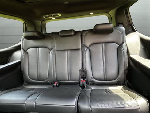 New 2024 Jeep Wagoneer 4WD w/ Premium Group I image 22