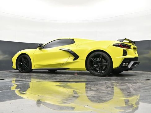 Used 2022 Chevrolet Corvette Stingray Premium Conv w/ Z51 Performance Package RWD image 40
