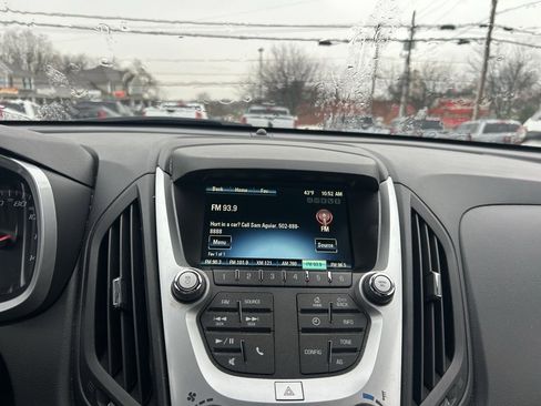 Used 2017 Chevrolet Equinox LT w/ Convenience Package image 20