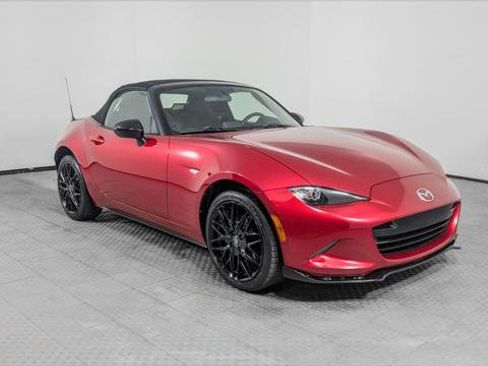 Used 2016 MAZDA MX-5 Miata Club RWD image 36