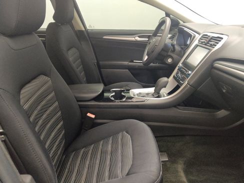 Used 2016 Ford Fusion SE FWD image 21