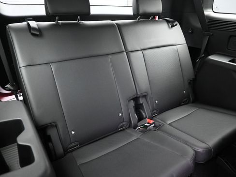 Used 2025 Hyundai Santa Fe SEL w/ Tow & Go Package image 25