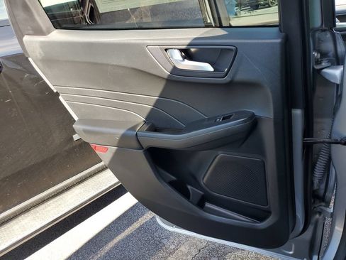 Used 2023 Ford Escape ST-Line FWD image 13