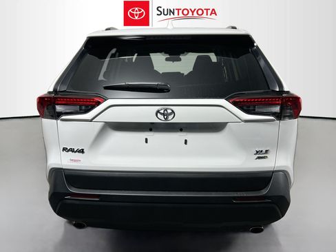 Used 2025 Toyota RAV4 XLE AWD/4WD image 5