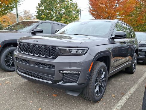 New 2025 Jeep Grand Cherokee L Limited image 1