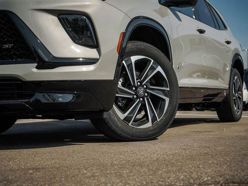 New 2026 Buick Enclave Sport Touring w/ Power Package image 6