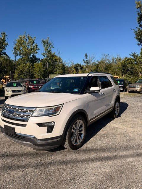 Used 2018 Ford Explorer Limited w/ Equipment Group 301A AWD/4WD image 4