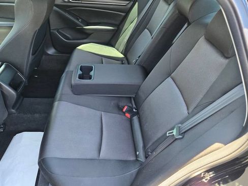 Used 2019 Honda Accord LX image 10