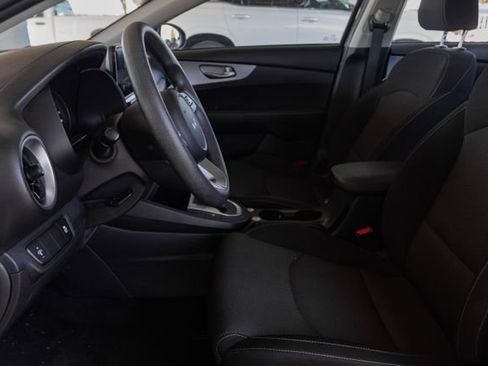 Used 2024 Kia Forte LXS image 8