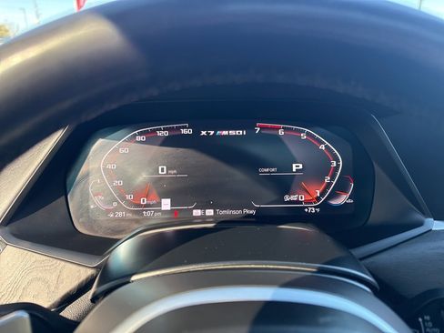 Used 2020 BMW X7 M50i w/ Dynamic Handling Package image 28