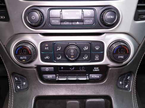Used 2019 GMC Yukon XL SLT AWD/4WD image 21
