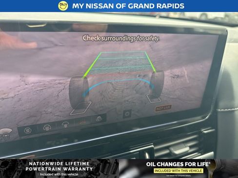 New 2026 Nissan Pathfinder SL image 20