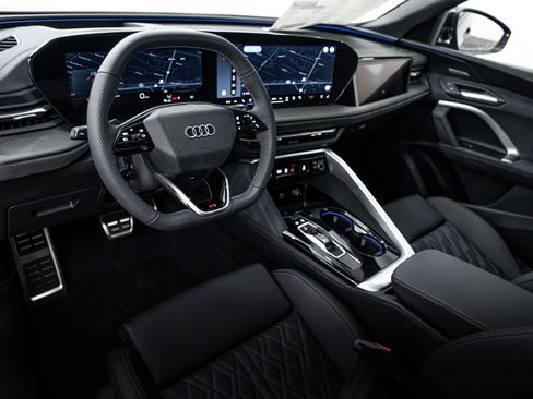 New 2026 Audi SQ5 Prestige image 8