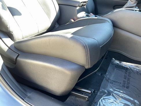 Used 2018 Nissan Rogue Sport SL image 25