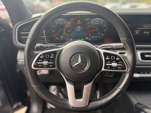 Used 2022 Mercedes-Benz GLS 450 4MATIC image 14