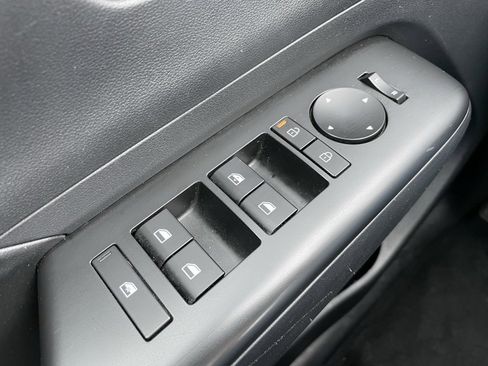 Used 2024 Hyundai Kona SEL image 24