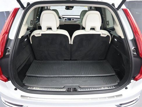 Used 2018 Volvo XC90 T6 Inscription w/ Convenience Package image 24