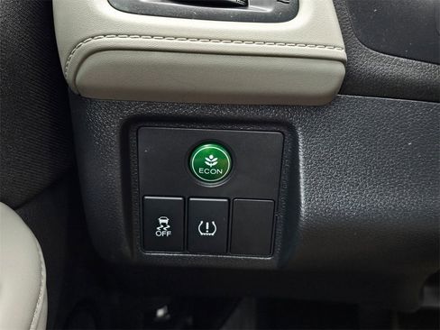 Used 2022 Honda HR-V LX image 30