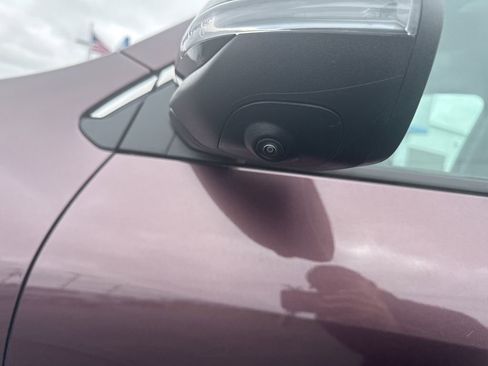 Used 2024 GMC Acadia Elevation image 6