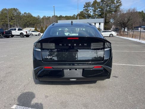 New 2026 Nissan Leaf Platinum+ w/ Cargo Package (Platinum+) image 5