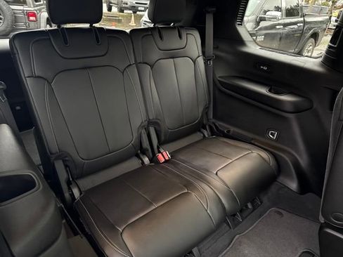 New 2025 Jeep Grand Cherokee L Limited image 12