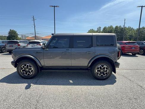 Used 2022 Ford Bronco Outer Banks AWD/4WD image 2
