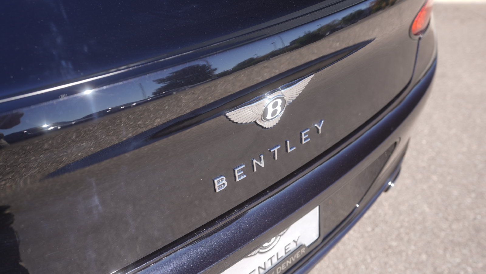 Certified 2023 Bentley Continental GT V8 AWD/4WD image 11