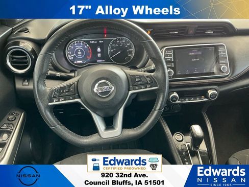 Used 2018 Nissan Kicks SR FWD image 16