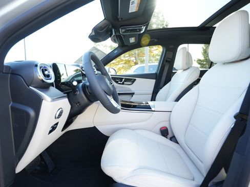 New 2026 Mercedes-Benz GLC 300 4MATIC image 33