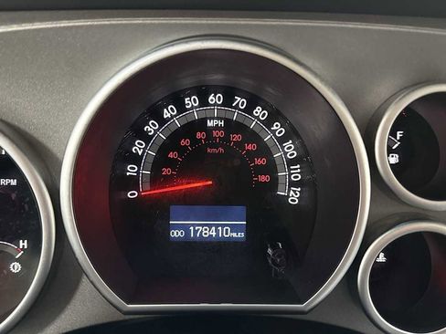 Used 2010 Toyota Sequoia Platinum image 17