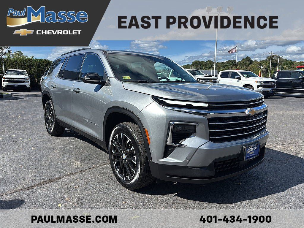Certified 2024 Chevrolet Traverse LT w/ Enhanced Driving Package AWD/4WD image 3