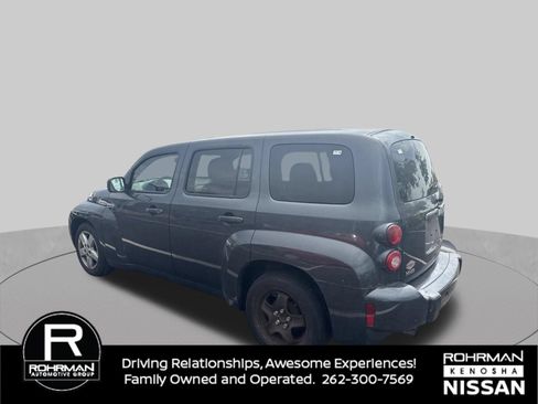 Used 2011 Chevrolet HHR LT FWD image 3