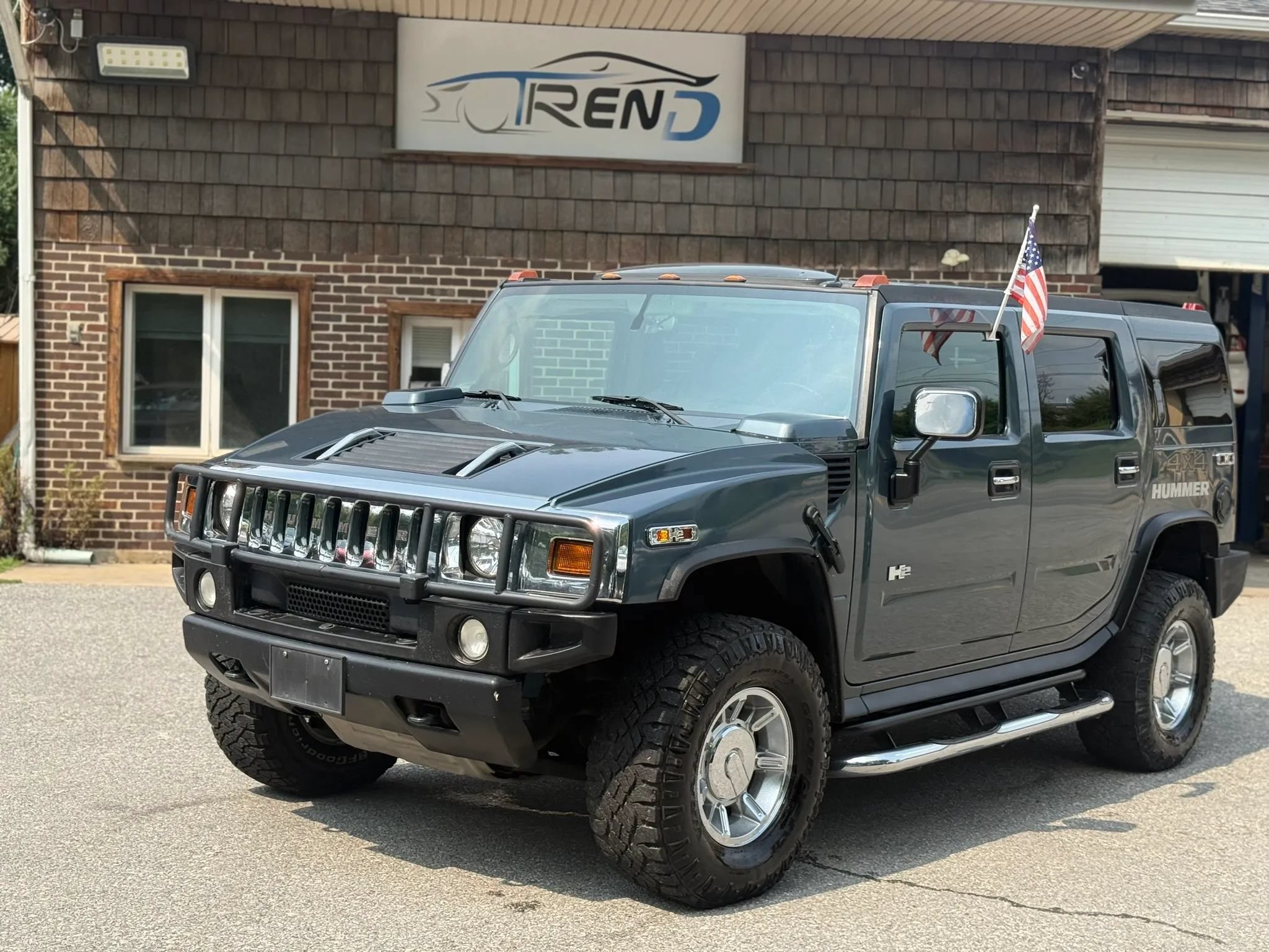 Used 2005 HUMMER H2 w/ Preferred Equipment Group AWD/4WD image 3
