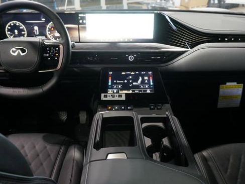 New 2026 INFINITI QX80 Autograph AWD/4WD image 12