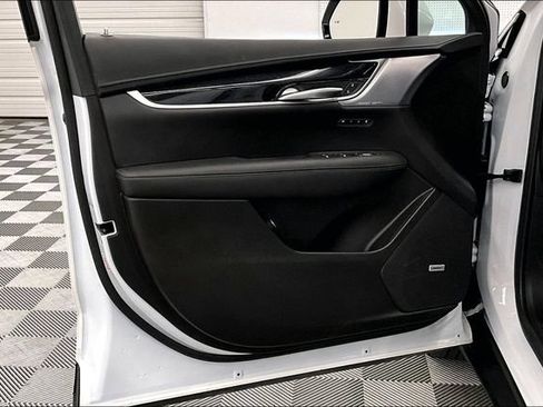 Used 2025 Cadillac XT5 Premium Luxury FWD image 21