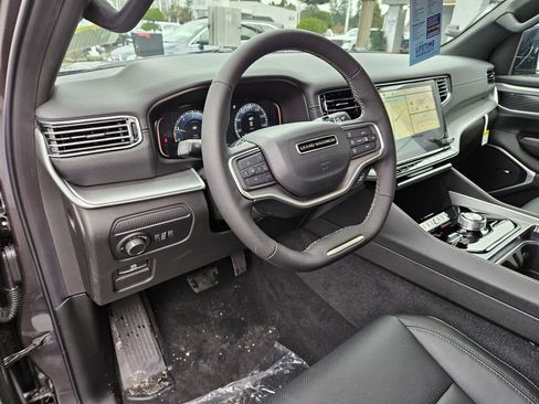 New 2026 Jeep Grand Wagoneer 4WD image 19