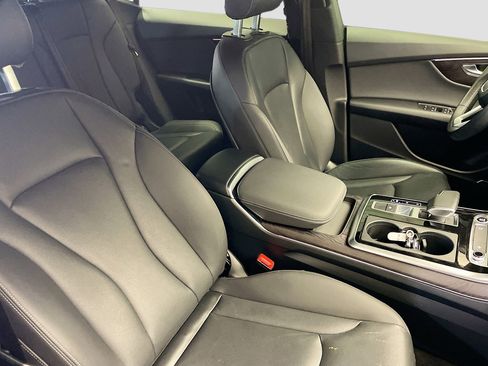 Used 2021 Audi Q8 Premium Plus image 24