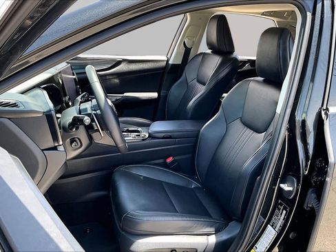Used 2024 Lexus NX 250 FWD image 8