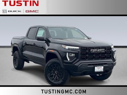 New 2026 GMC Canyon Elevation w/ LPO, Black Badging Package