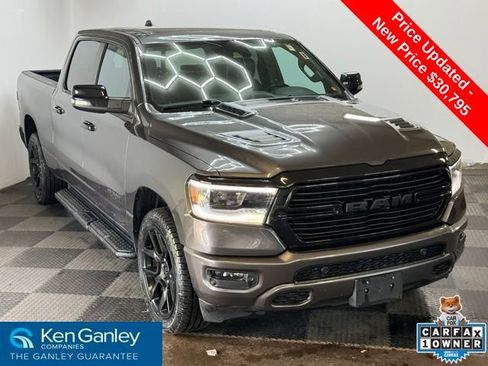 Used 2023 RAM 1500 Laramie AWD/4WD image 1
