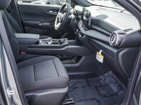 New 2026 Chevrolet Equinox LT w/ Midnight Edition FWD image 12