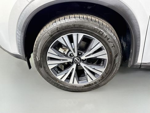 Used 2022 Nissan Rogue SV AWD/4WD image 38