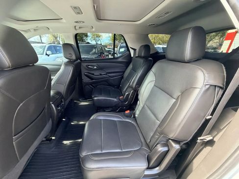 Used 2021 Chevrolet Traverse Premier w/ Redline Edition AWD/4WD image 14
