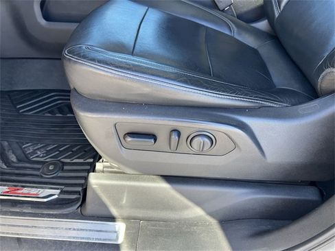 Certified 2020 Chevrolet Silverado 1500 LT Trail Boss image 6