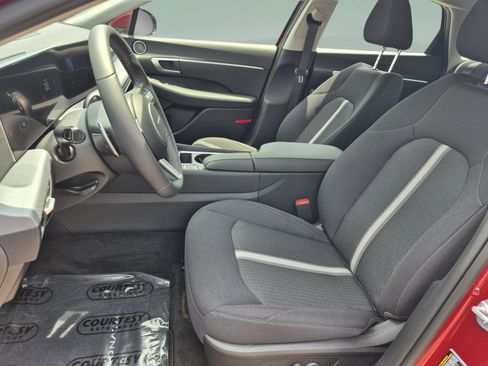 New 2026 Hyundai Sonata SEL FWD image 17