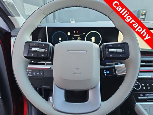 Used 2025 Hyundai Santa Fe Calligraphy image 19