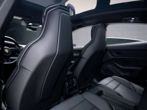 Used 2023 Porsche Taycan w/ Premium Package image 65