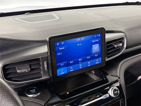 Used 2023 Ford Explorer ST-Line image 14