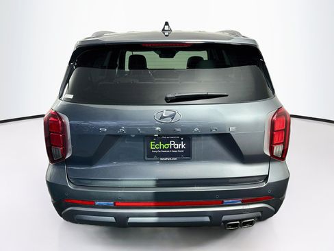 Used 2025 Hyundai Palisade SEL FWD image 7
