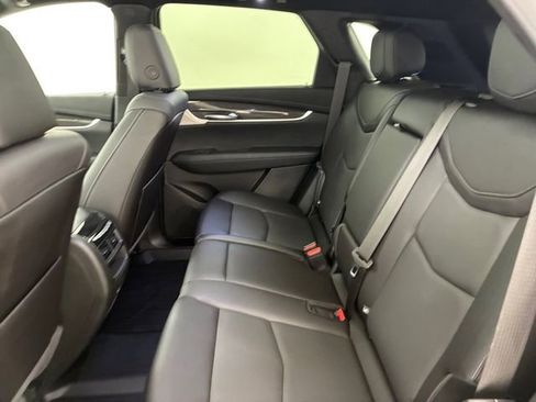 Certified 2024 Cadillac XT5 Sportv w/ Technology Package AWD/4WD image 18